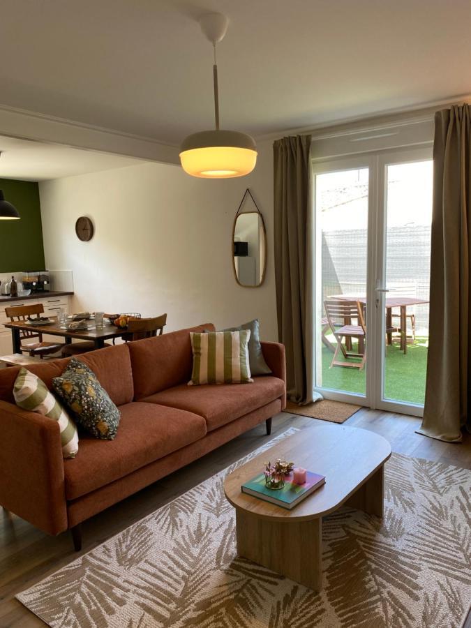 Le Cinquieme Villa Bressuire Luaran gambar